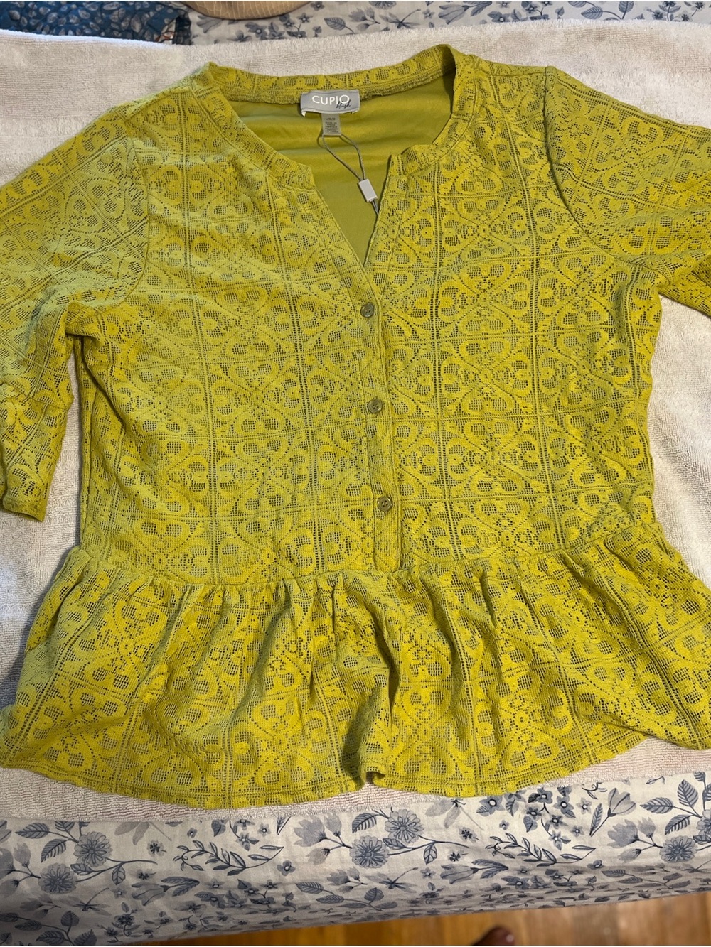 Cupio Lime-Yellow Lace Peplum Button Front Tunic